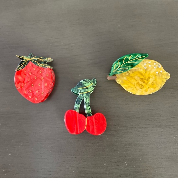 Black Red Cherry Cherries Glossy Pinup Minimalist 4" Lobster Claw Hair Clip - Picture 2 of 6